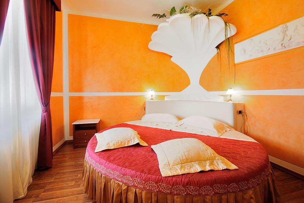 Hotel Benessere Villa Fiorita Colfiorito Esterno foto