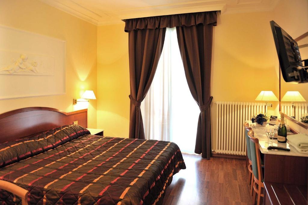 Hotel Benessere Villa Fiorita Colfiorito Esterno foto