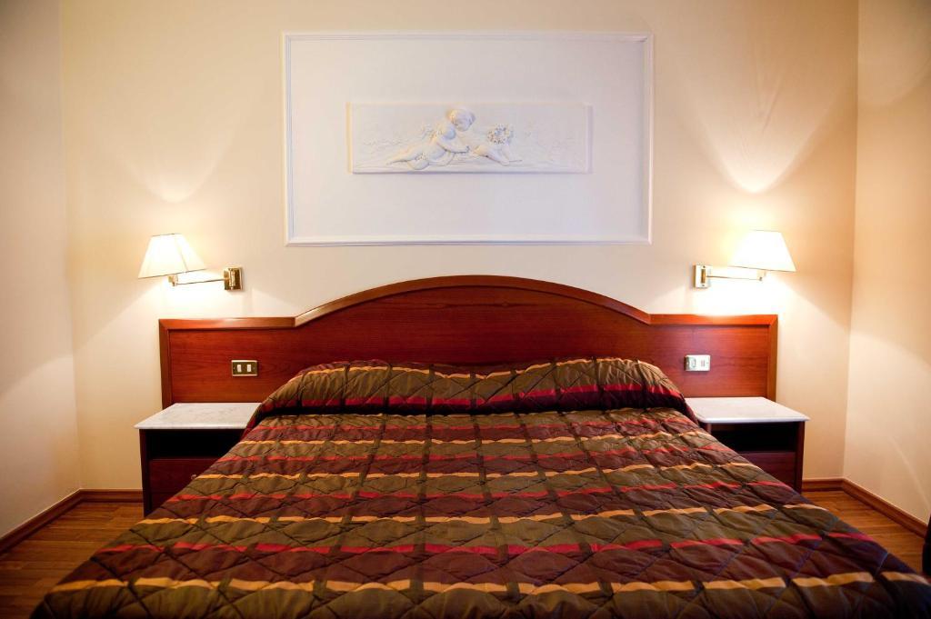 Hotel Benessere Villa Fiorita Colfiorito Esterno foto