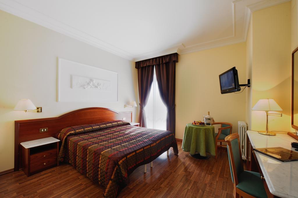 Hotel Benessere Villa Fiorita Colfiorito Camera foto